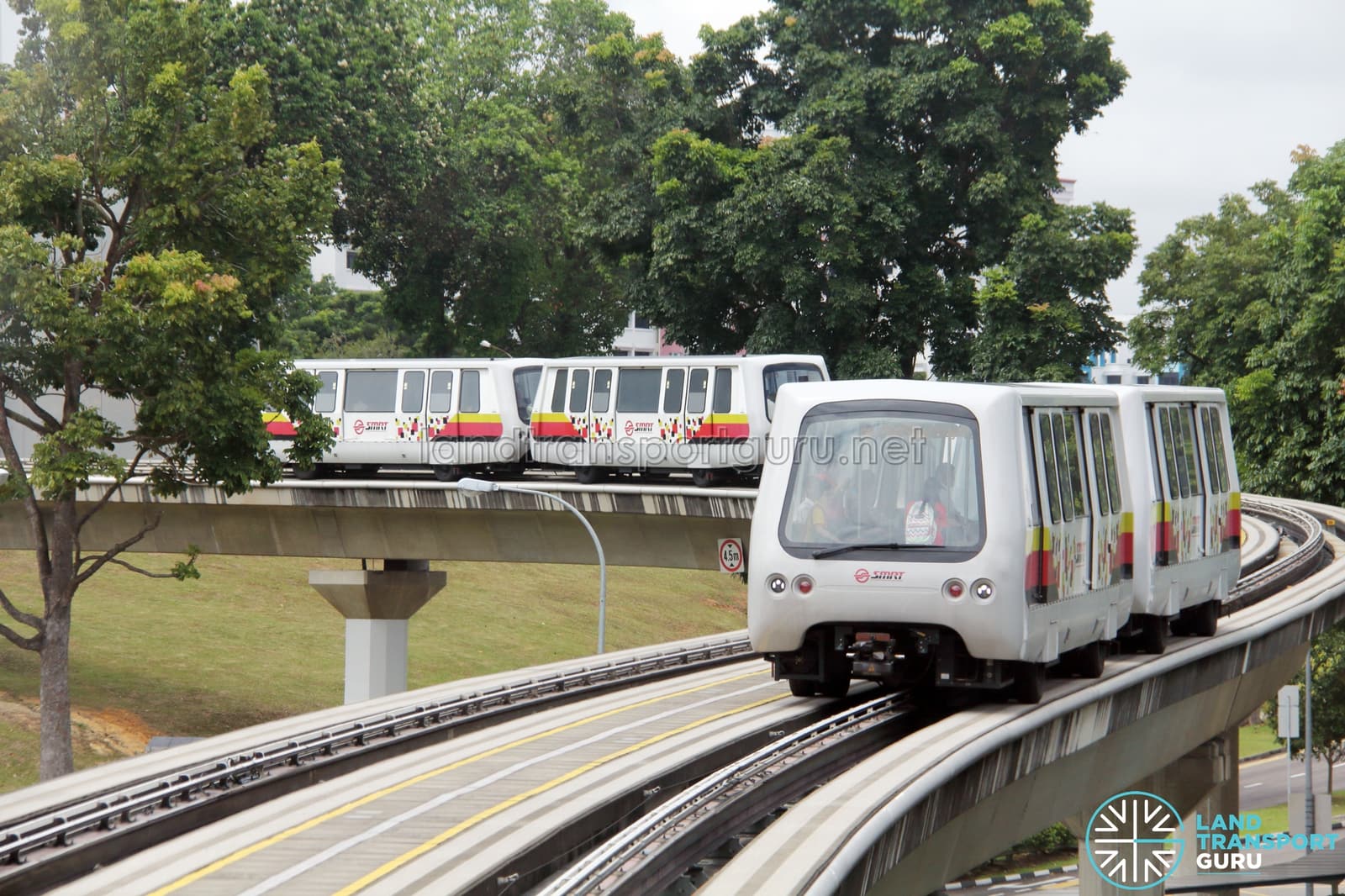 Bombardier Innovia APM 100 (C801A)